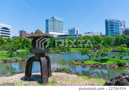 Old Shiba Rikyu Enjo Garden High-rise Building Fresh green 22784354