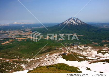 從Niseko Annupuri看到的春天Mt. Yotei 22792897