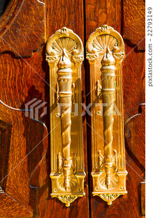 old london door in england and wood  22793149