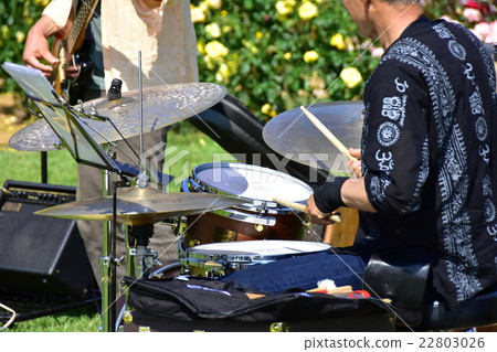 Drum performance 22803026