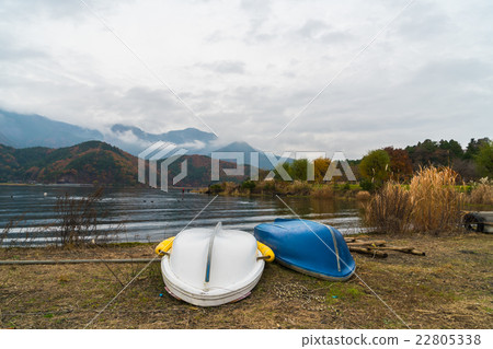 Boats on the lake Kawaguchiko,Japan Boats on the lake Kawaguchiko,Japan 22805338