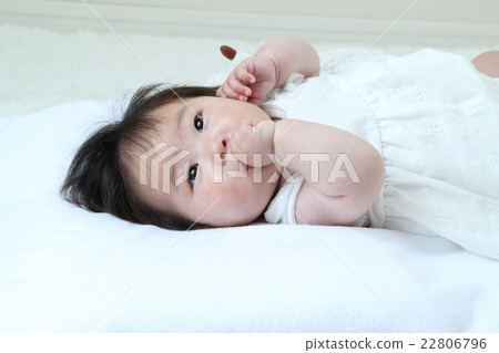 Neglect 4 month old baby Neglect 4 month old baby 22806796