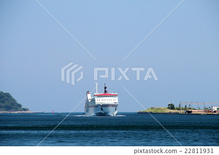 Cruise ship Cruise ship 22811931