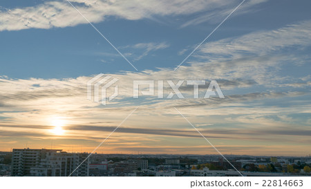 日出的天空 22814663