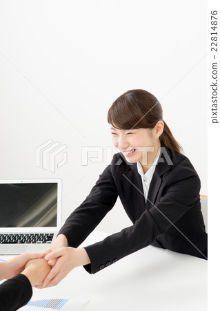 Business woman shaking hands Business woman shaking hands 22814876