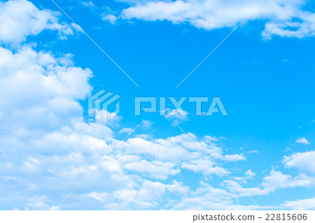 天空在初夏多雨在雪天空圖像天空材料材料拷貝空間藍天圖像雲彩前 天空在初夏多雨在雪天空圖像天空材料材料拷貝空間藍天圖像雲彩前 22815606