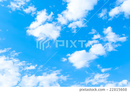 天空在初夏多雨在雪天空圖像天空材料材料拷貝空間藍天圖像雲彩前 22815608
