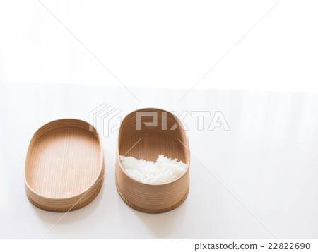 準備便當盒飯盒和日式便當盒 準備便當盒飯盒和日式便當盒 22822690