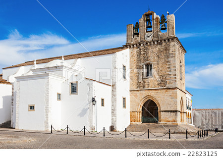 Faro Cathedral 22823125