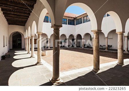 University of Evora 22823265