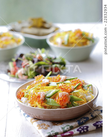 Japanese chirashi sushi 22832934