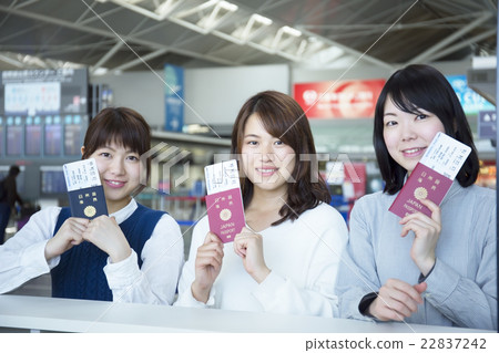 Girls travel image 22837242