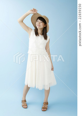 一件女人的肖像 22839150