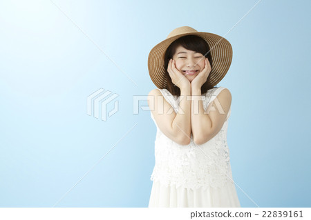 一件女人的肖像 22839161