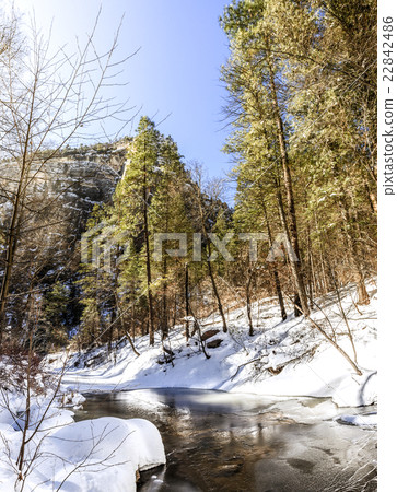Oak Creek in winter Oak Creek in winter 22842486