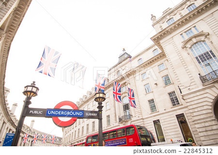 Piccadilly Circus London 22845312