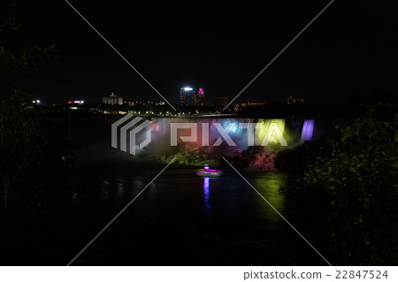 Nocturne of Niagara falls Nocturne of Niagara falls 22847524