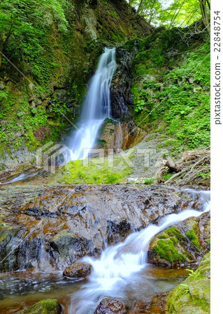 Choji Falls（垂直） 22848754