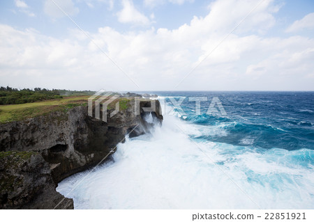 Manzamo Cape in Okinawa Manzamo Cape in Okinawa 22851921