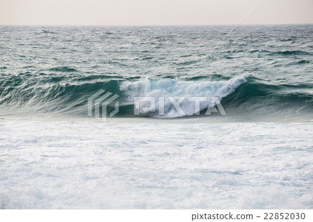 Sea wave Sea wave 22852030