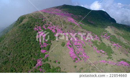 Mountains 01 22854660