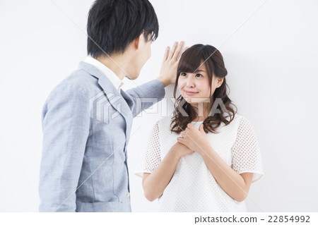 年輕夫婦 年輕夫婦 22854992