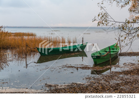 boats ashore in a gaze 22855321