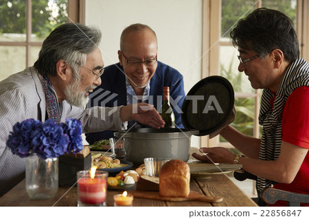 高級到家庭聚會 高級到家庭聚會 22856847