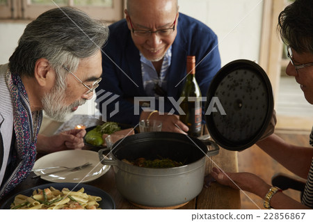 Senior to home party 22856867