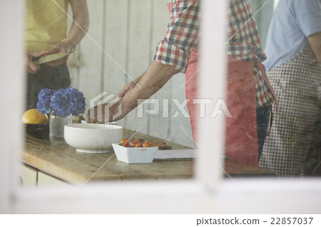 Senior cuisine to enjoy your hobbies Senior cuisine to enjoy your hobbies 22857037