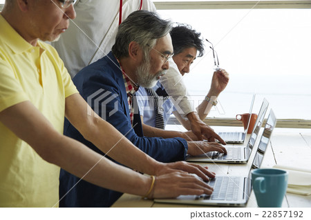 高級PC教室 22857192