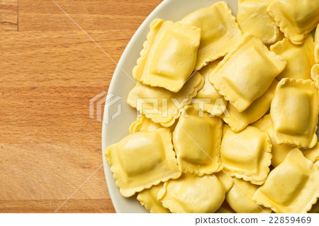 ravioli pasta ravioli pasta 22859469