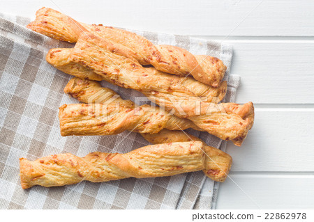 bread sticks with cheese 22862978