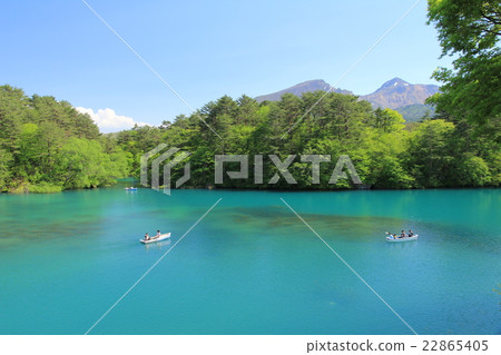 Goshikinuma and Mt. Bandai 22865405