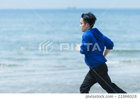 Young people running on the beach Young people running on the beach 22866028