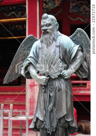 Takao Yakuin Temple偉大的雕像雕像 22872718