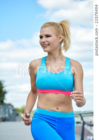 Athlete women's sportswear fit thin physique Athlete women's sportswear fit thin physique 22876404