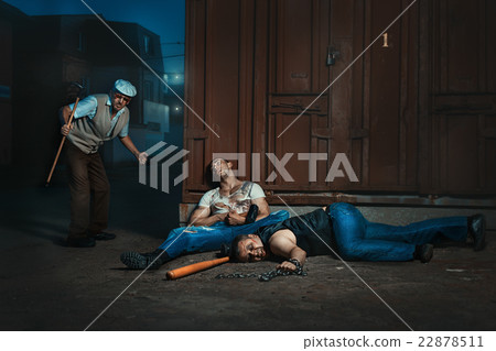 Old man knocked extortionists. Old man knocked extortionists. 22878511