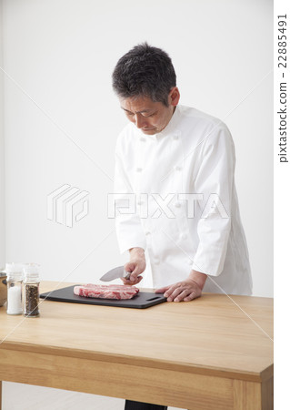 牛肉底下的廚師 牛肉底下的廚師 22885491