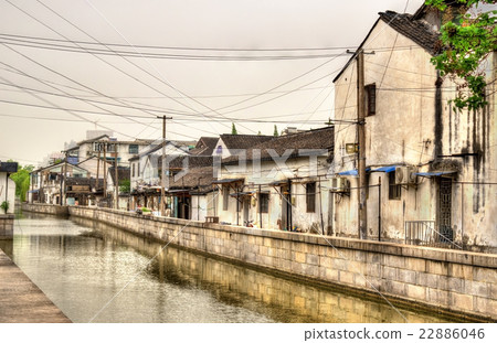 Suzhou old town canals and houses 22886046