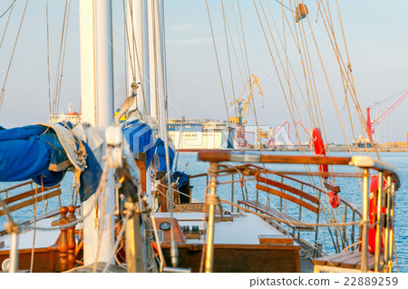 Heraklion. Fishing boats in the old port. Heraklion. Fishing boats in the old port. 22889259
