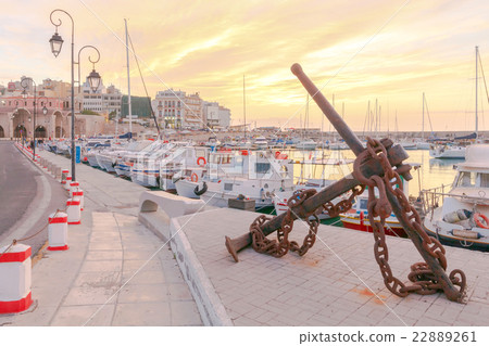 Heraklion. Fishing boats in the old port. Heraklion. Fishing boats in the old port. 22889261