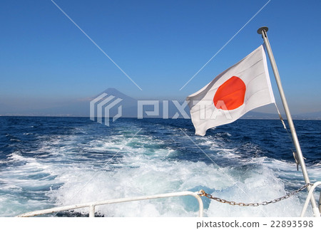 Flag of Mt. Fuji and Hinomaru, which is far away from the ship 22893598