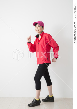 Jogging middle women 22894620