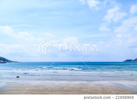 Bathing beach 22898908