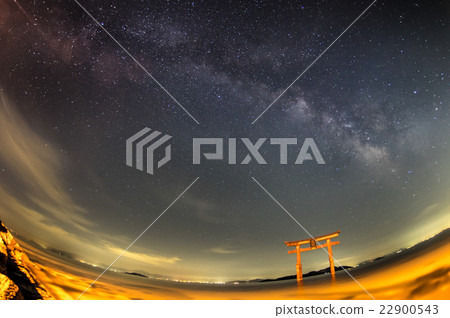 Shirahise Shrine and Milky Way 22900543