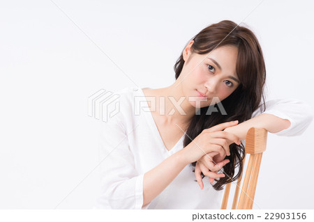 young woman young woman 22903156