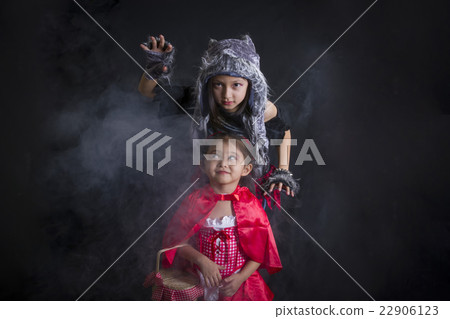 Wolf and Little Red Riding Hood Wolf and Little Red Riding Hood 22906123