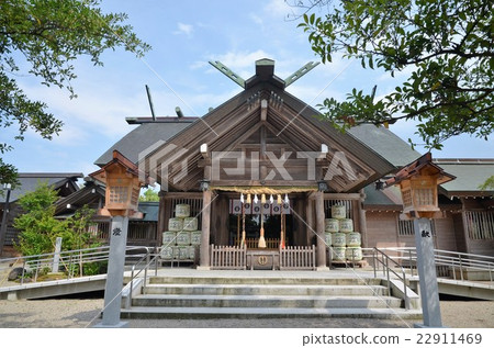 Kushida Shrine known for the god of marriage 22911469