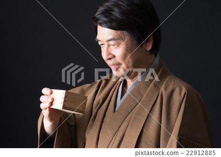 中間人（和服 - 清酒） 22912885